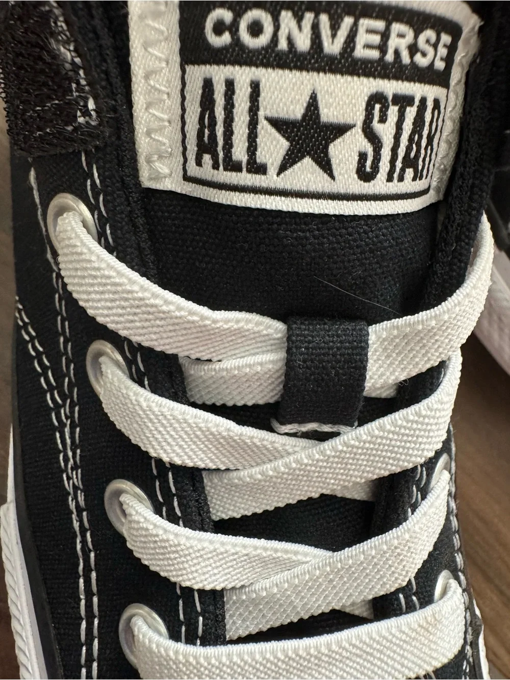 Converse all star/ Kids youth Black Canvas Sneakers with White Trim